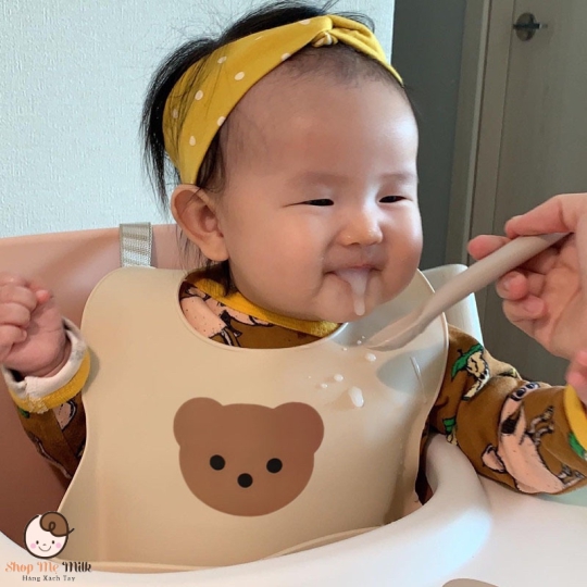 Yếm ăn dặm silicone Finley NK ( mẹ note hình gấu - thỏ vào ghi chú khi mua)
