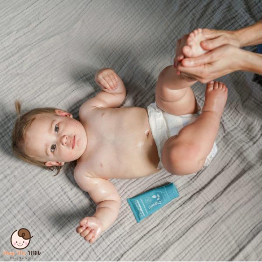 Dầu khuynh diệp ấm ngực Organic Little Innoscents Úc – 75ml (Từ sơ sinh)