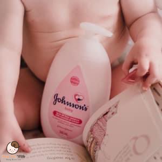 Lotion dưỡng da Johnson's baby cho bé 500ml bản Úc date 2025